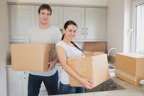 Strong cardboard boxes and packing supplies for Soho customers